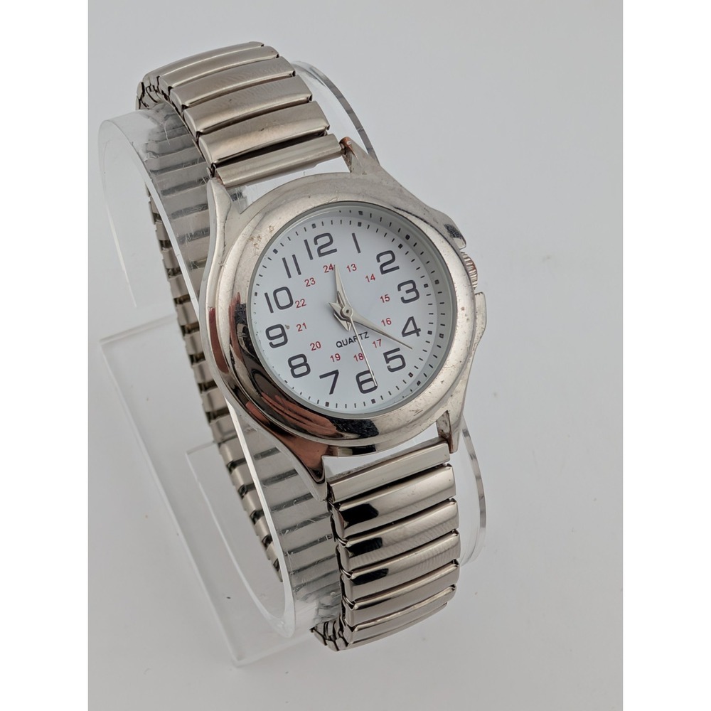 Time & Tru Watch Women 29mm Case Easy Read Dial Silver Stretch Band- New Battery